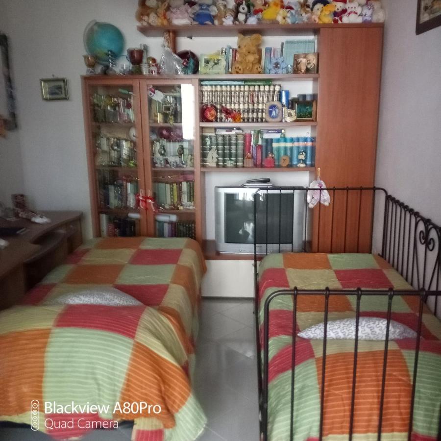 Rossyiva Hotel Minturno Luaran gambar